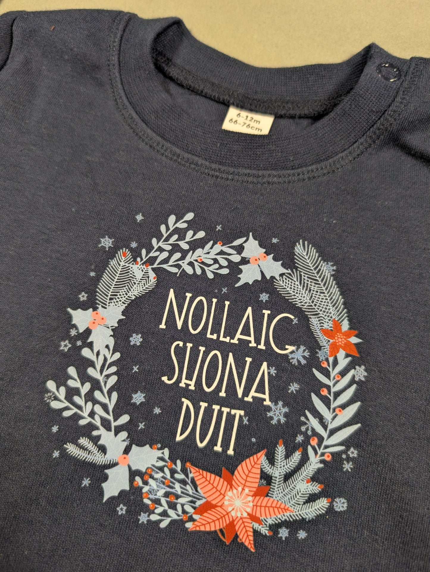 Nollaig Shona Long Sleeved Top