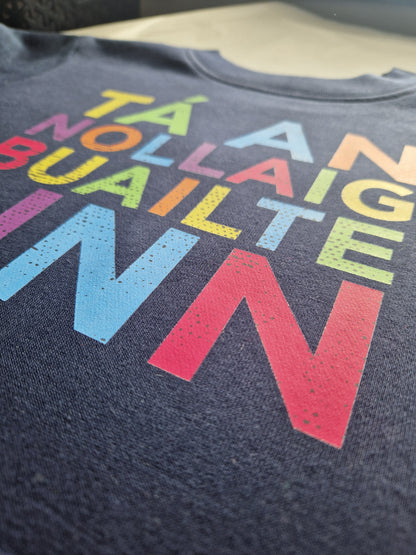 Nollaig Buailte Linn Sweater