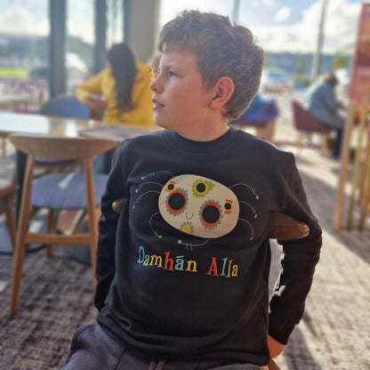 Damhán Alla Sweater